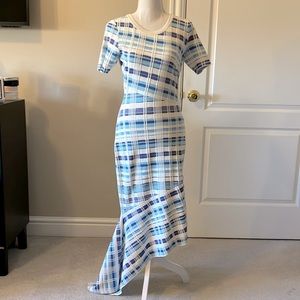 Short sleeve column dress with asymmetrical hemline